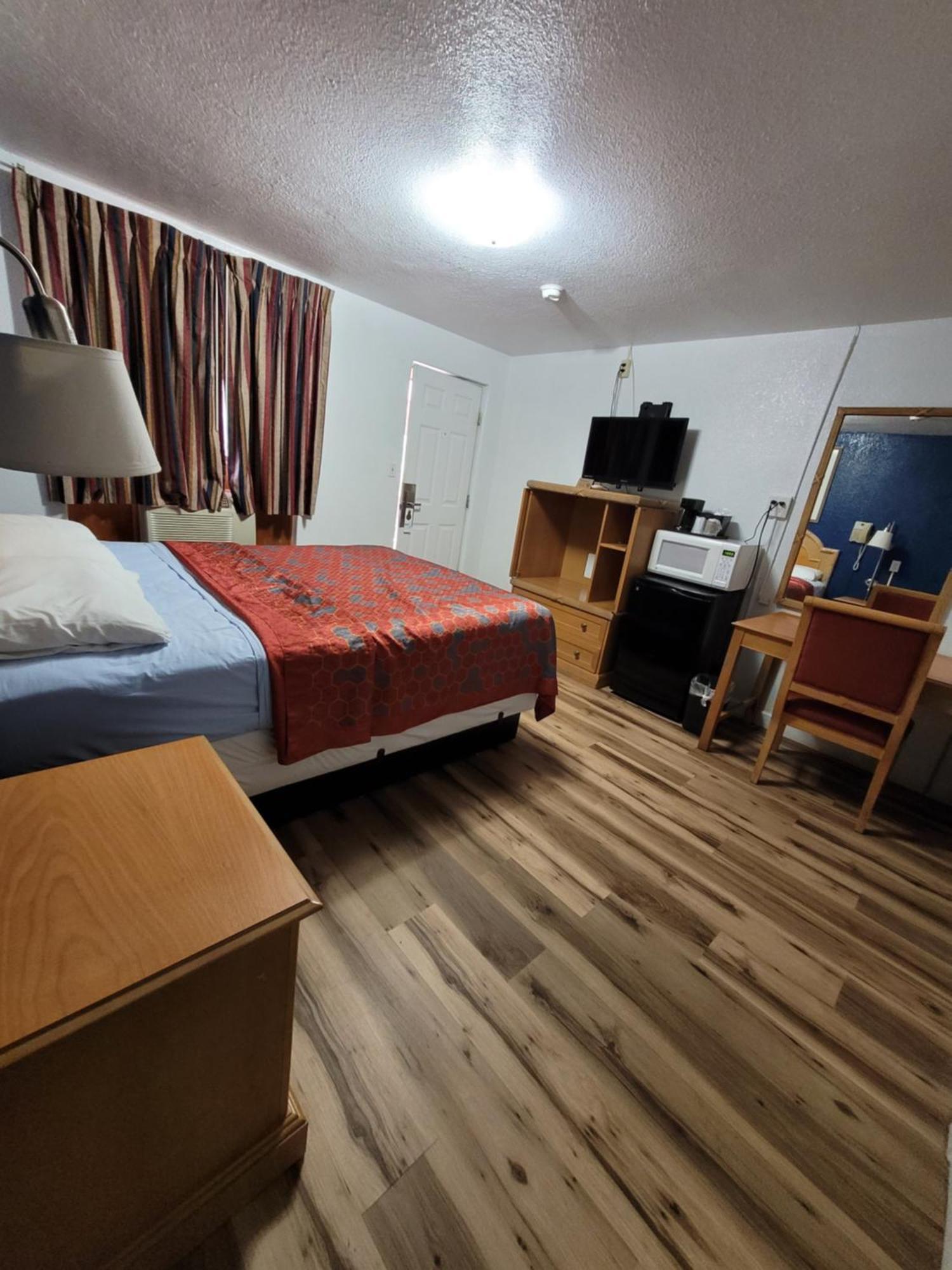 Sands Motel Portales Exterior photo